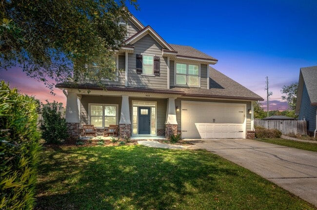 Photo - 903 Tadpole Ave