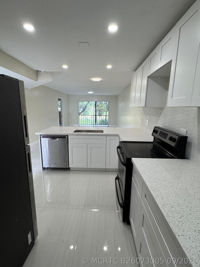 8000 Fairview Dr Unit 209