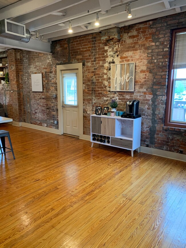 Photo - 413 Locust St Unit B