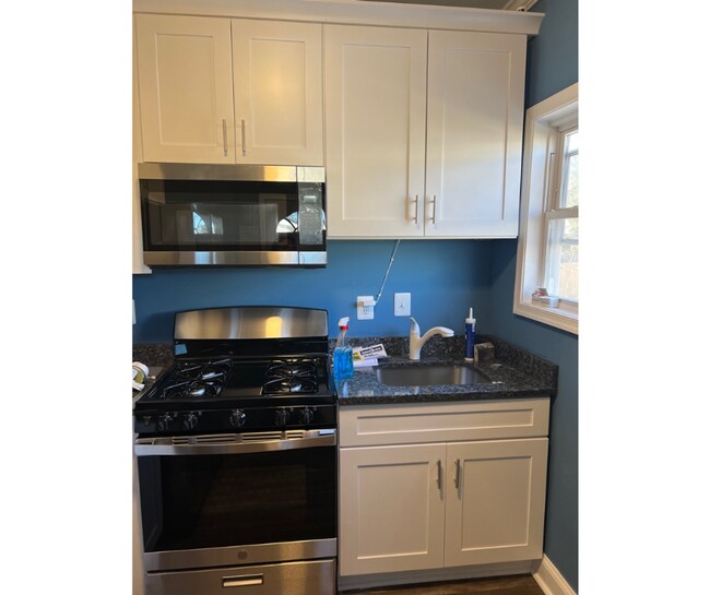 Photo - 3010 Virginia Ave Unit 2B AVAILABLE W/BATH $900