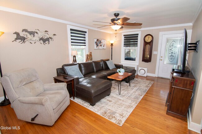 Photo - 2 Ritchie Pl