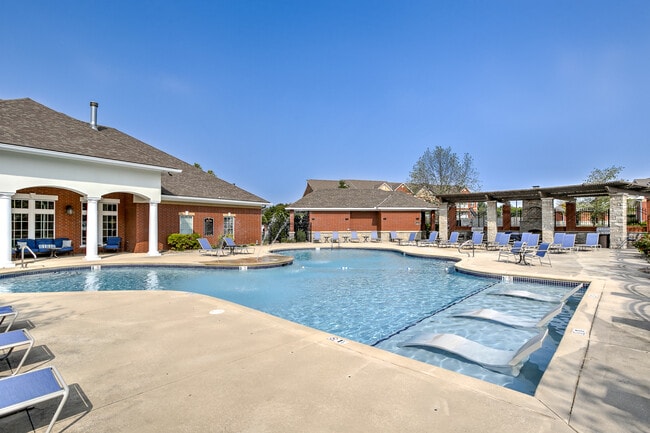 Kelly Park Apartments - Kelly Park Apartments