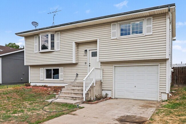 Photo - 8204 Hallett Ct