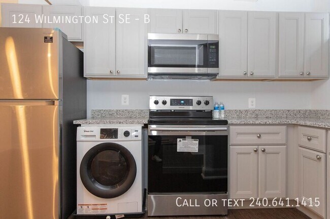 Photo - 124 Wilmington Pl SE Unidad B