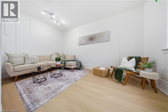 Photo - 232 Grey St
