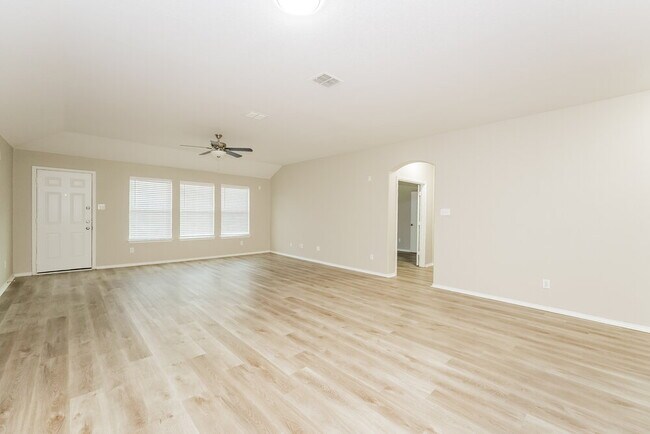 Photo - 3737 Sapphire St