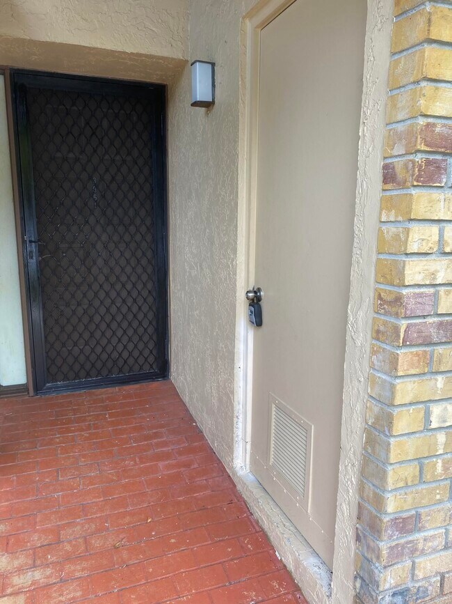 Photo - 3961 Cocoplum Cir