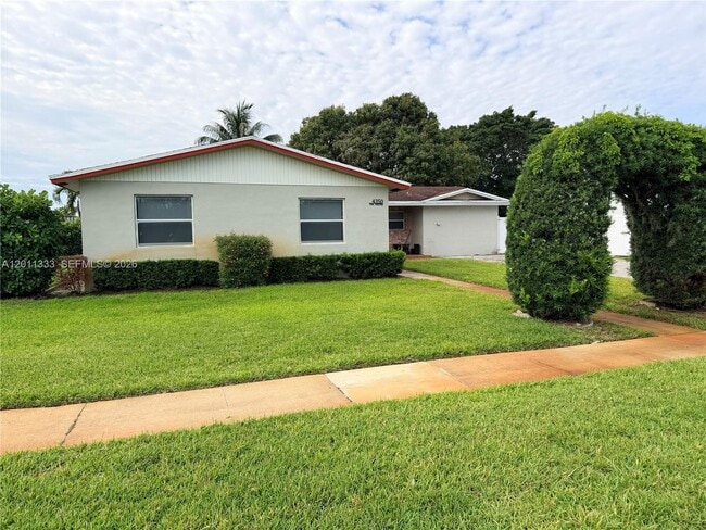 Photo - 4350 NW 14th St