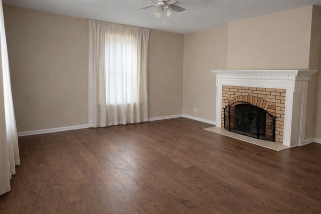 Photo - 2475 E Maple Rd Unit first floor