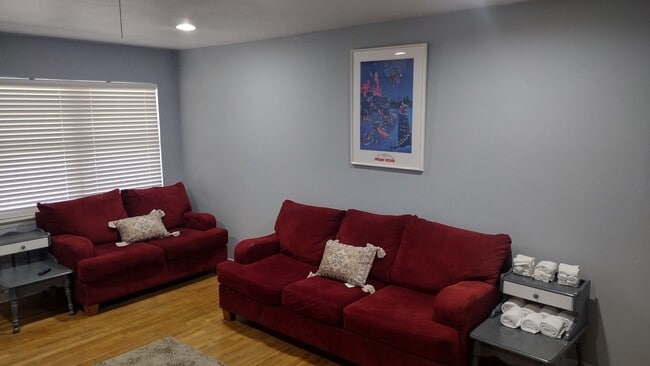 Photo - 335 Royal Ave