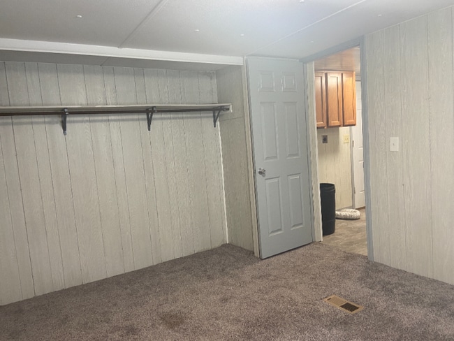 Photo - 191 Lindenview Cir