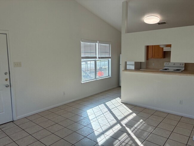 Photo - 1408_PEREZ ST Unidad A