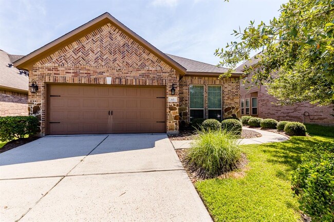 Photo - 63 Sagamore Ridge Pl House