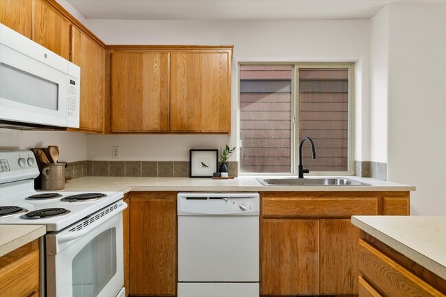 Photo - Brentwood Ave., 20507-00000-BREN-00 Unit #2