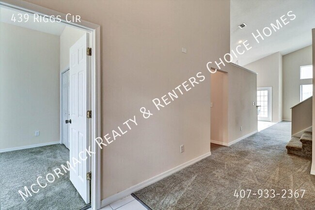 Photo - 439 Riggs Cir