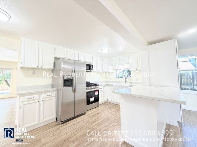 Photo - 2807 61st Ave NE