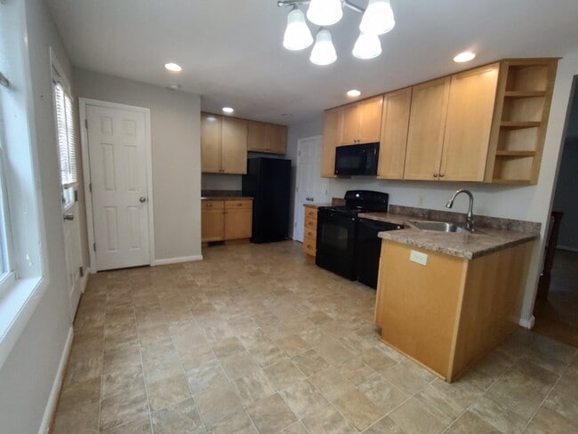 Photo - 908 Athens Dr