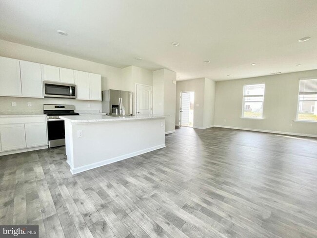 Photo - 87 Filbert Dr