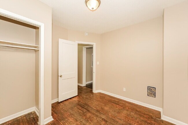 Photo - 3870 W 19th St Unit 2