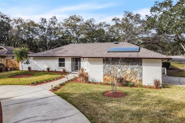 Photo - 1 Fernery Ln