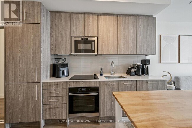 Photo - 286 Main St Unité 802