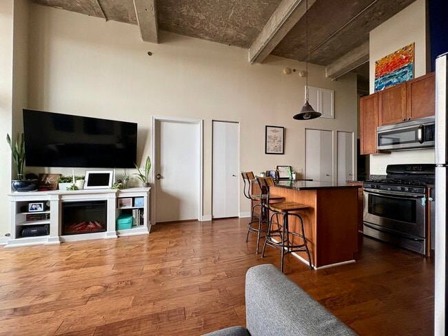 Photo - 320 E 21st St Unit 709