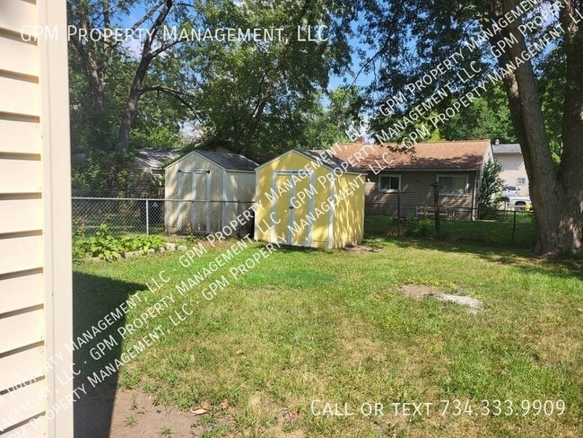 32011 Ottawa St