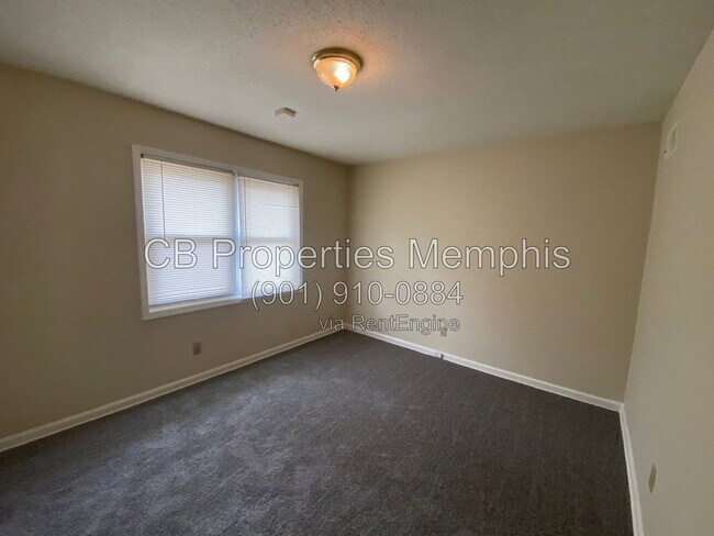 Photo - 1491 E Holmes Rd