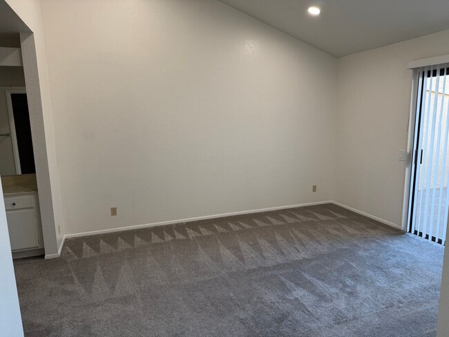4791 Lago Dr Unidad 304