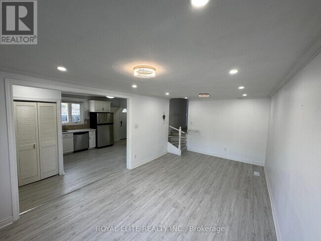 Photo - 195 Penn Ave