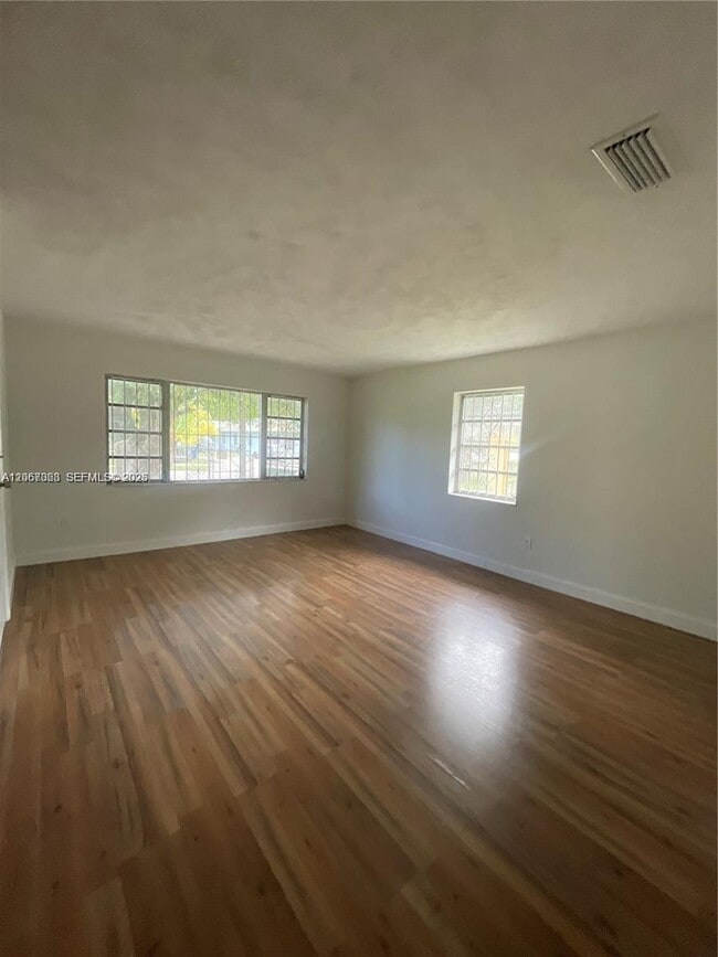 Photo - 1388 NW 101st St Unidad 1388