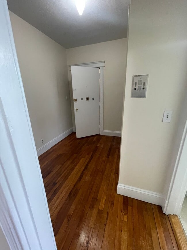 Photo - 1156 Commonwealth Ave