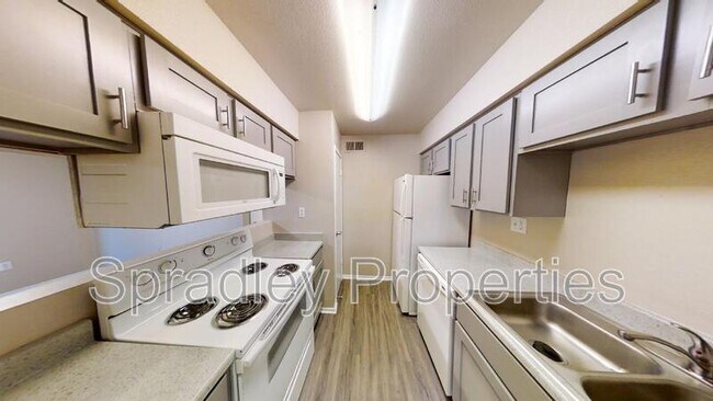 Photo - 200 Bosque Rd Unidad Apt 826