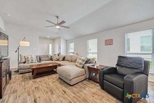 Photo - 155 Lyndon Dr