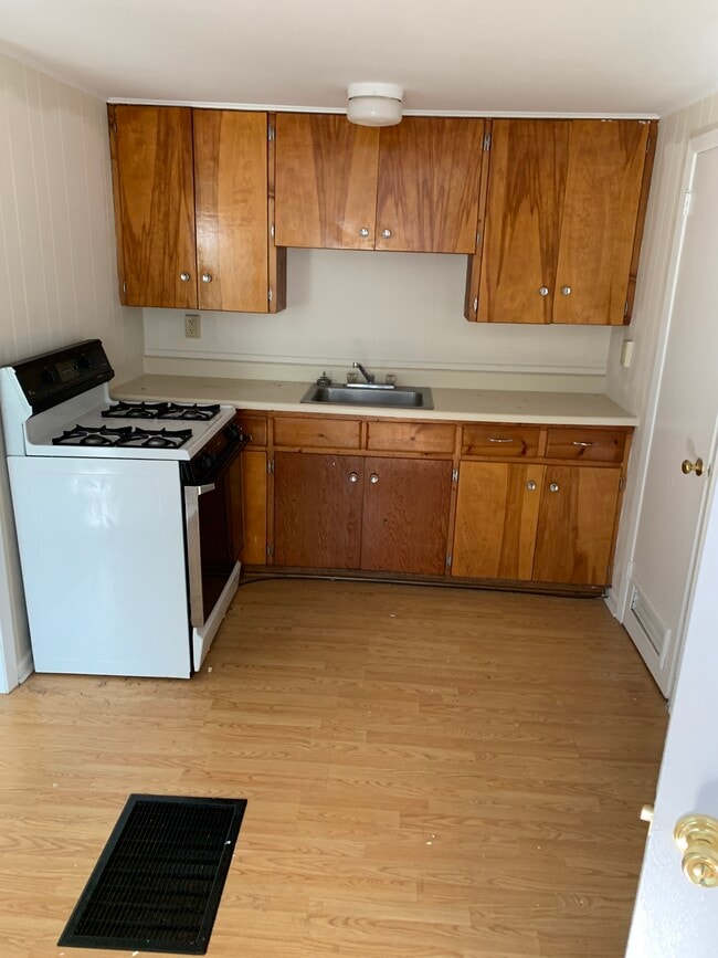 Building Photo - 949 Dryden Rd Unit 3