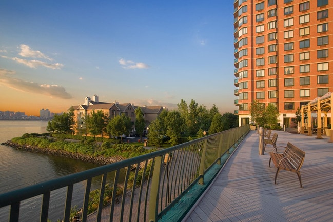 Our promenade overlooks the Tower and Mariner's Cove - Windsor at Mariners Rental