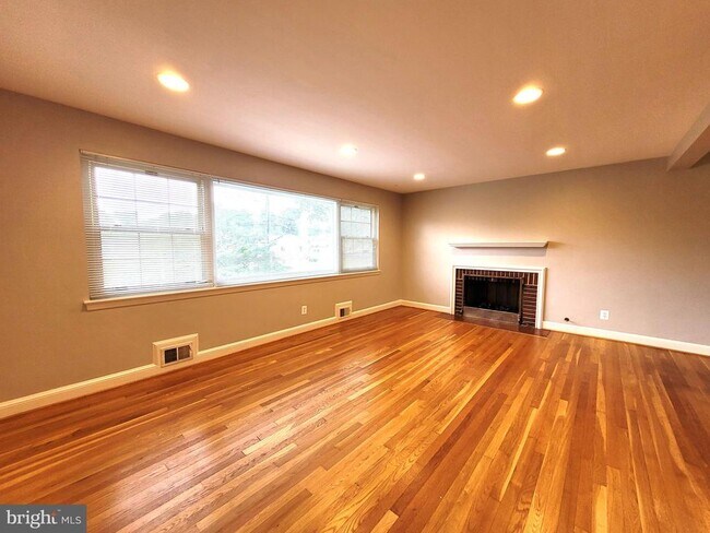 Photo - 3211 Korte Ct