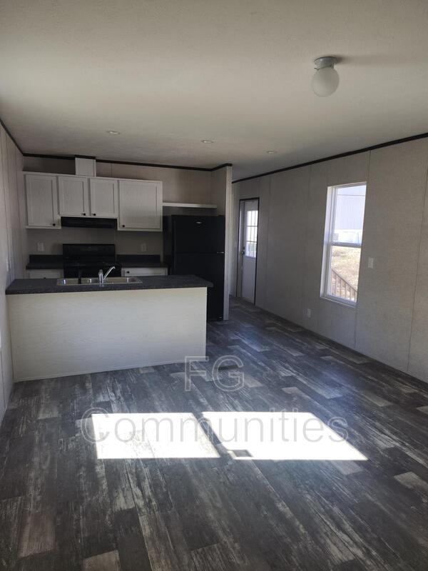 Photo - 711 Leasburg Rd