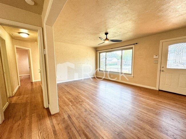 Photo - 3233 NW 43rd St