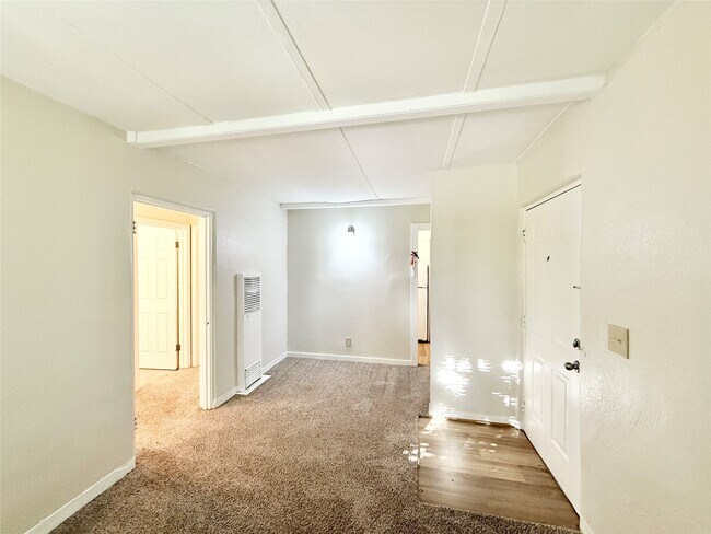 Photo - 2717 Hadley St