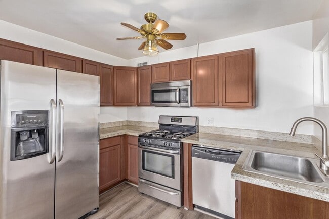 Photo - 4546 N 10th St