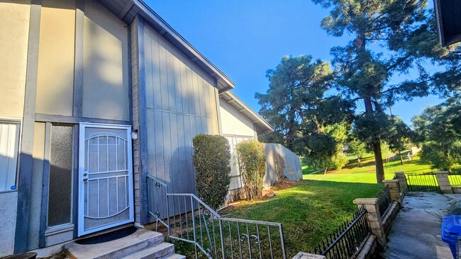 Building Photo - Avenue Juan Diaz Jurupa Valley 92509 (3 BED / 2 BATH)