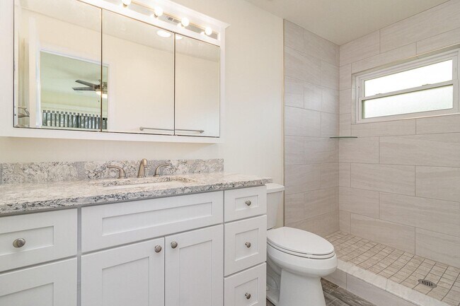 Photo - 446 Timberlake Dr