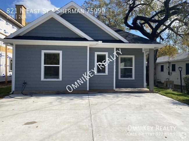 Building Photo - 821 N East St Rental