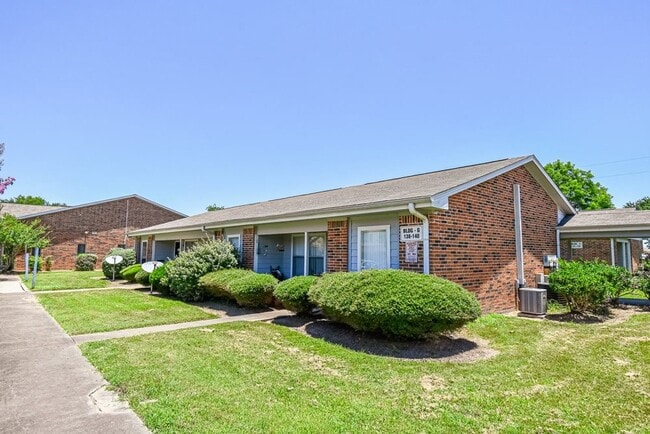 Photo - 576 Ellen Powell