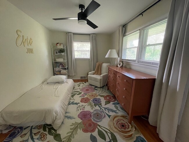 Photo - 4815 Boonsboro Rd Unit A