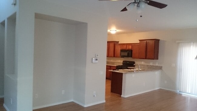 Photo - 8969 Castledowns St