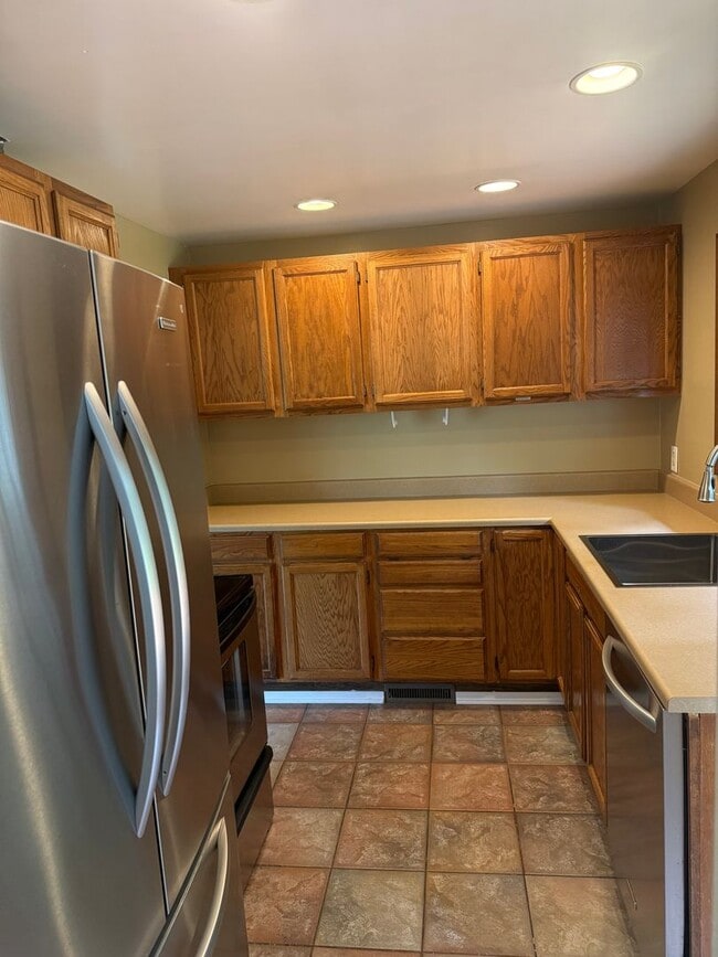 Photo - 3 Bedroom + 1.5 Bath +Family Room Kirkland $3100 per Month