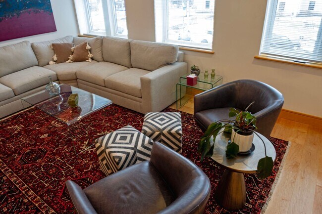 118 N Walnut St Unit 2nd Floor