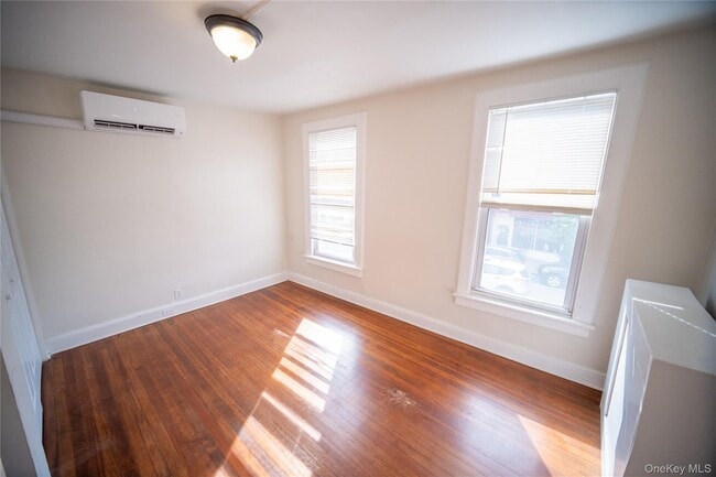 Building Photo - 145 N Main St Unit 2nd Floor